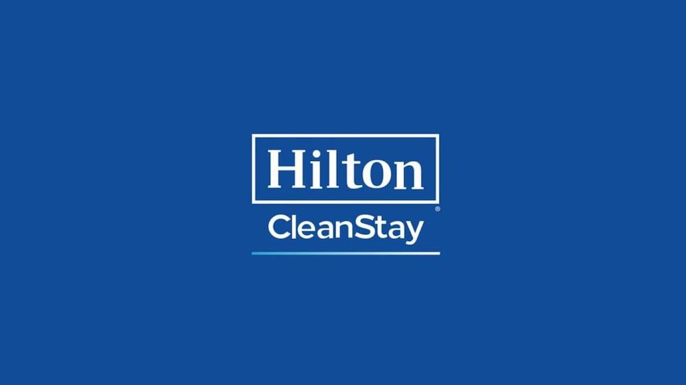 印第安纳波利斯市西北希尔顿惠庭套房酒店 印第安納波利斯 外观 照片